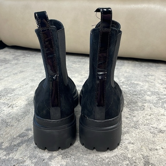 New AGL Mary Beat Quilted Ankle Boot Patent Leather Cap Toe Sz 38.5 - Picture 10 of 16